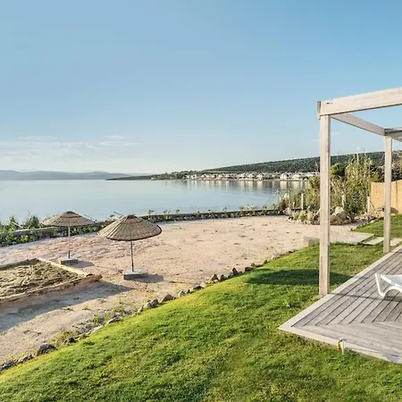 Urla Seaside House Ildiri